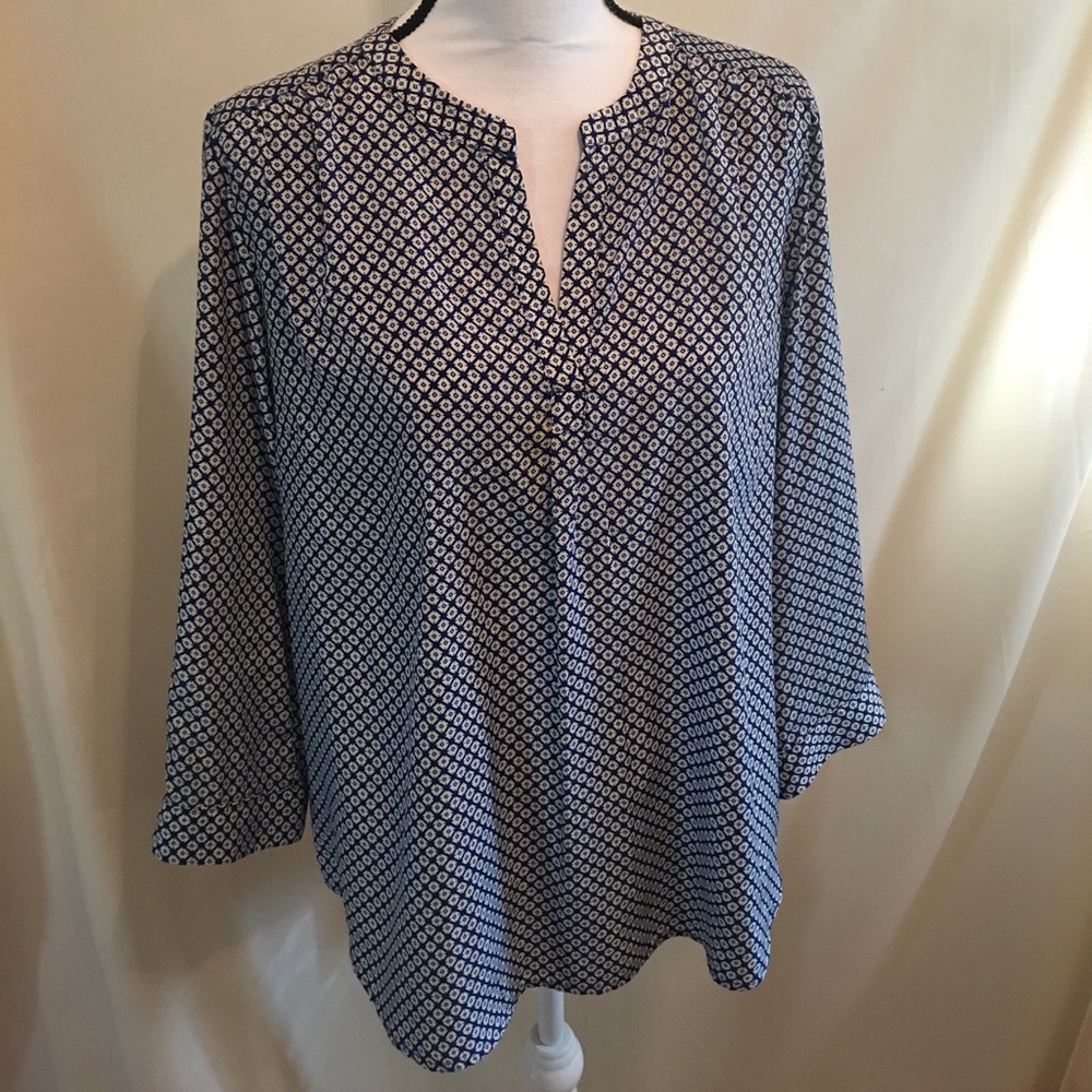 Women’s blouse